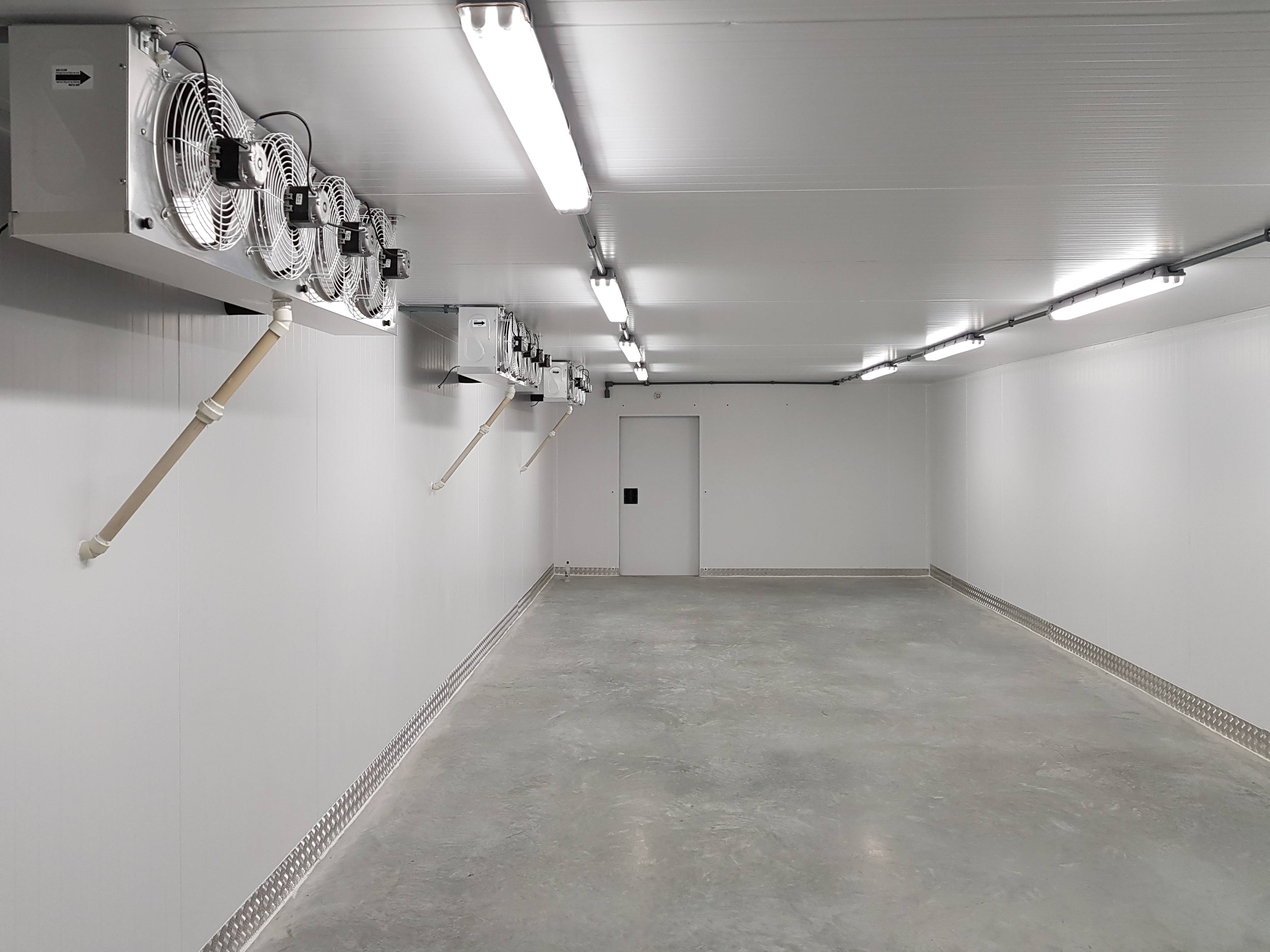 Instalação de Câmara Frigorífica Industrial Moderna OpenFrio